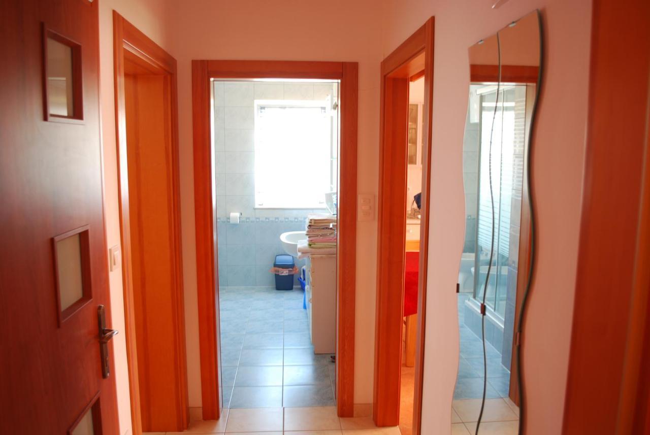 Apartments And Rooms By The Sea Pag - 11487 Pag Town Exterior foto